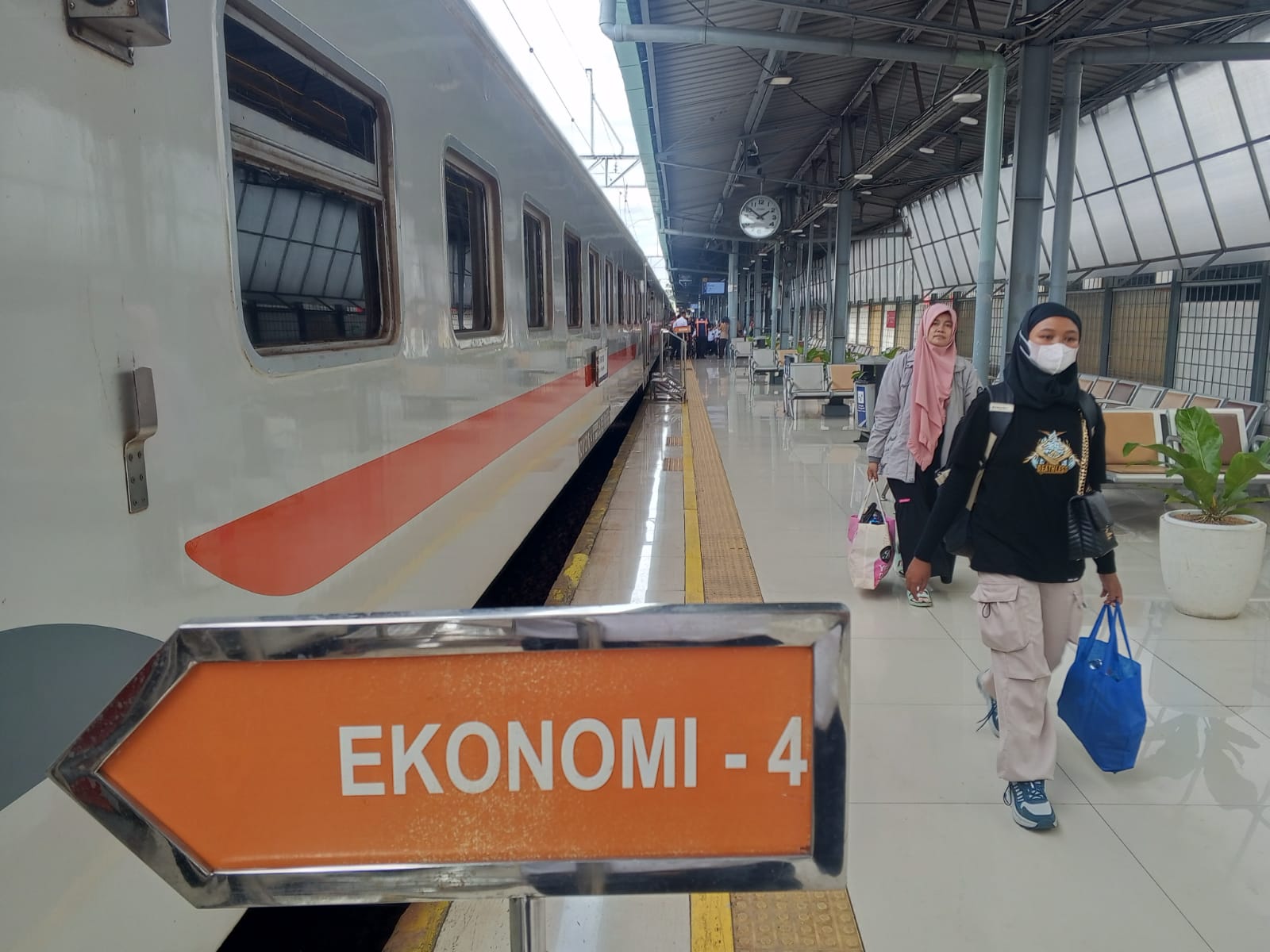BBM Subsidi untuk Semua: Strategi KAI Dorong Pemerataan Layanan Transportasi dan Logistik